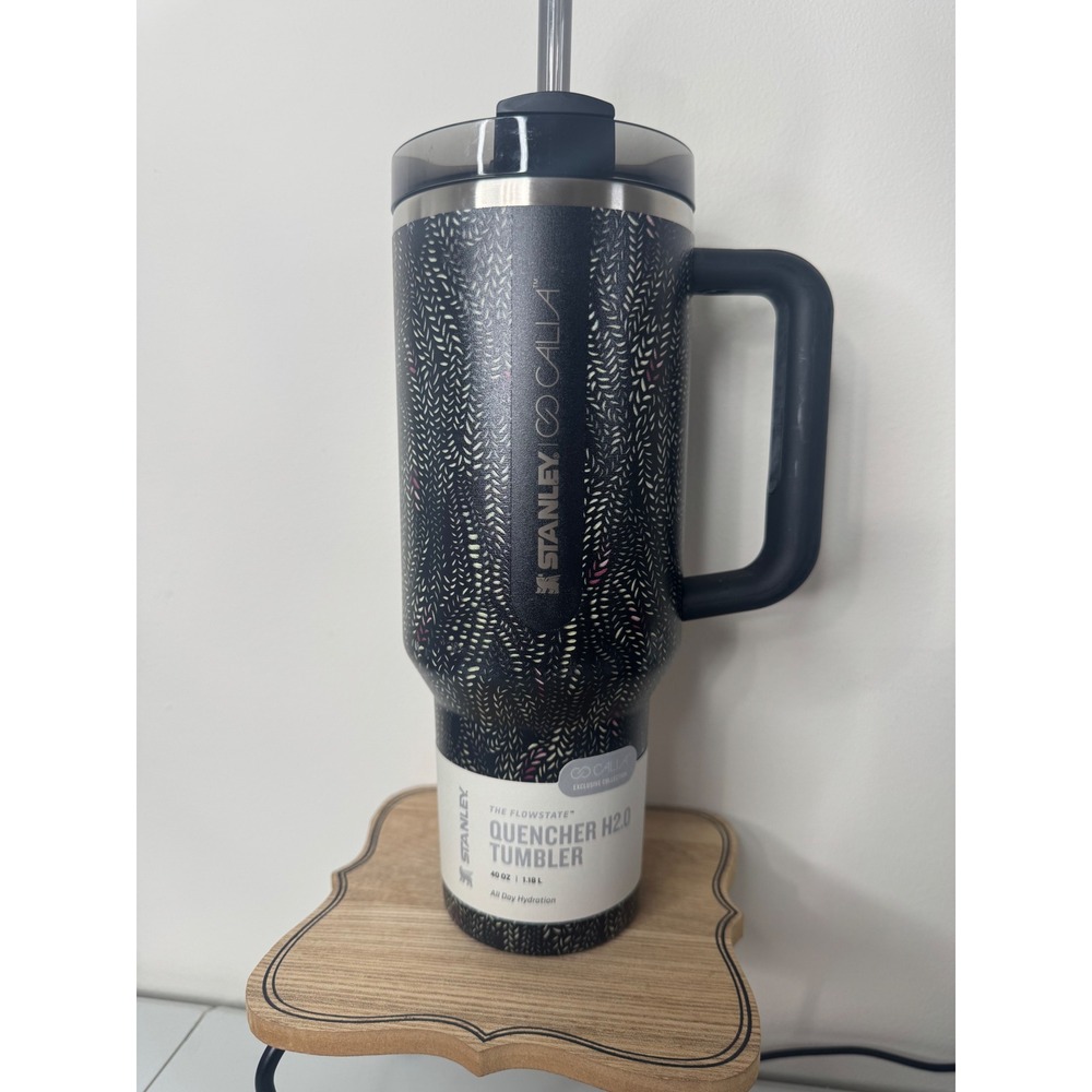 Stanley x CALIA Quencher H2.0 FlowState Tumbler‎ 40oz Black Knit Pattern NEW